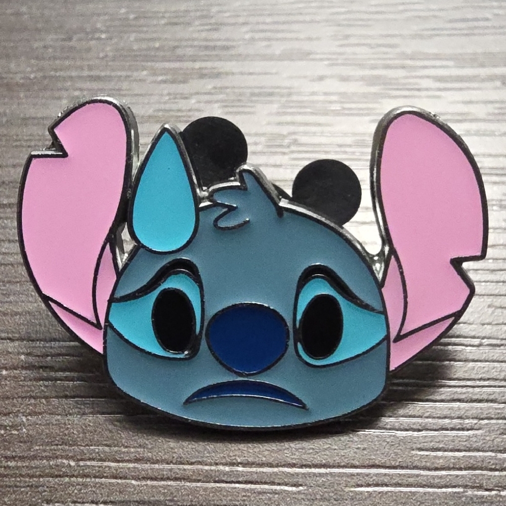 Disney Pin - Lilo & Stitch Disney Collector Trading Pin